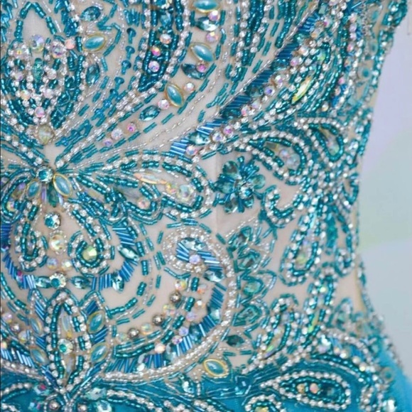 Aqua Terani Ball Gown/Prom Dress Size 8 NWT - Picture 5 of 5